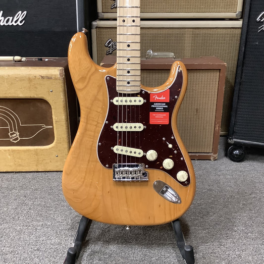 Fender American Professional Series Stratocaster Ash