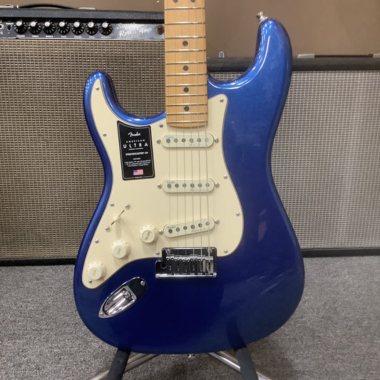 2021 Fender American Ultra Stratocaster Metallic Blue Left Handed