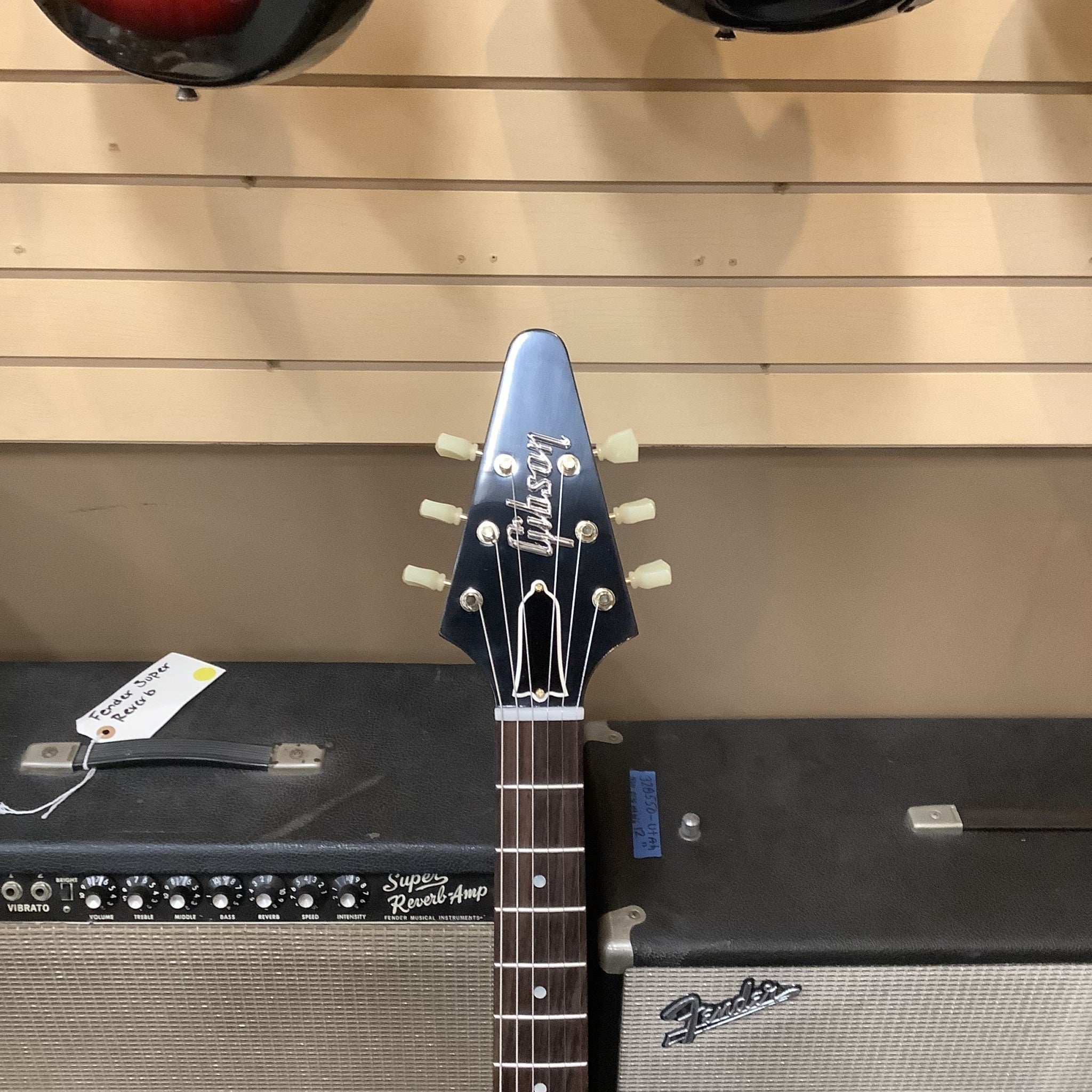 2023 Gibson 1958 Korina Flying V Reissue (White Pickguard) Natural