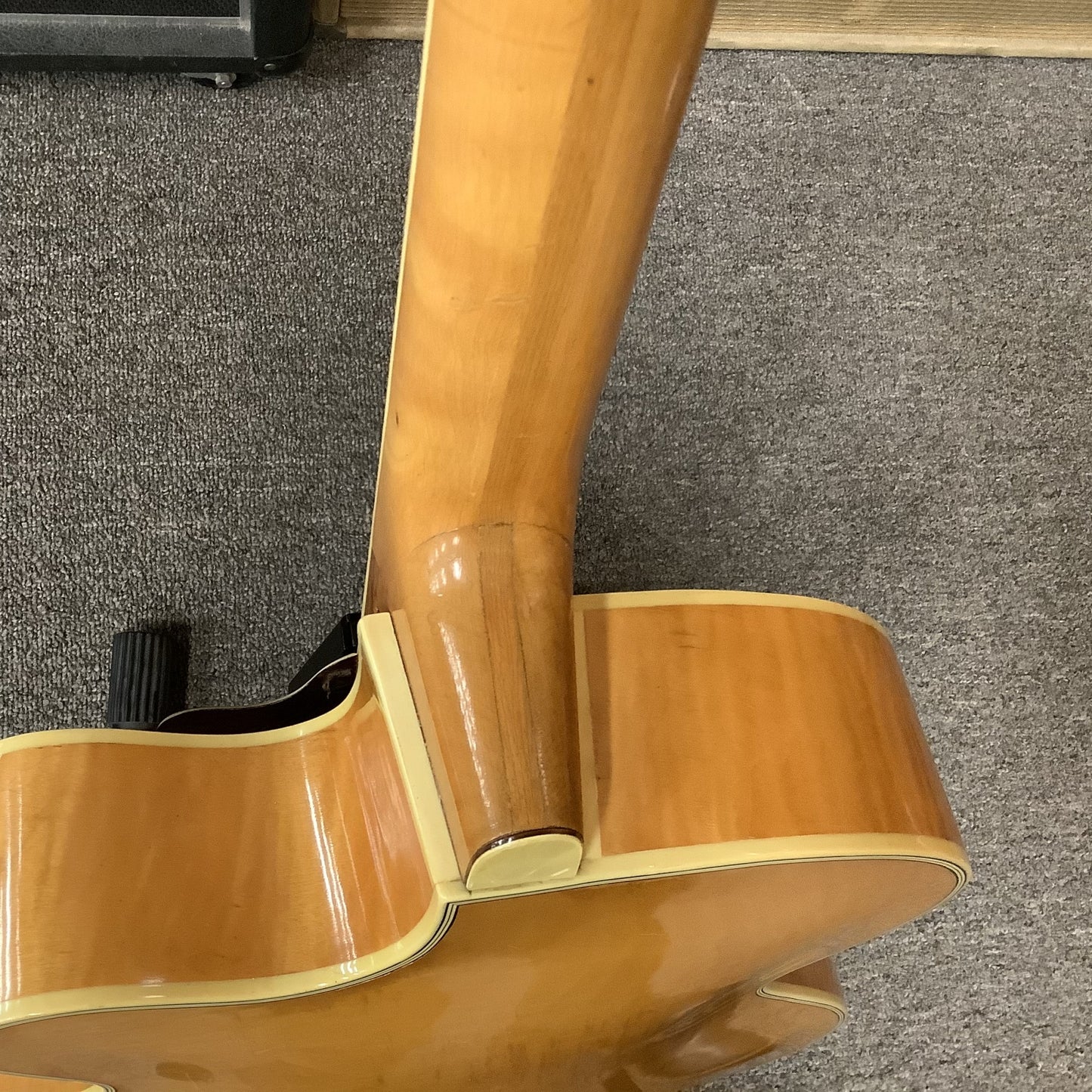 1958 Hofner Model 456/S/E2/Blonde