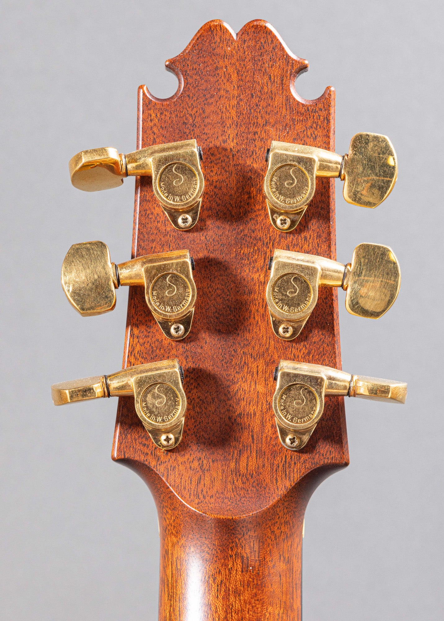 Kingsbury Acoustic Kamaka