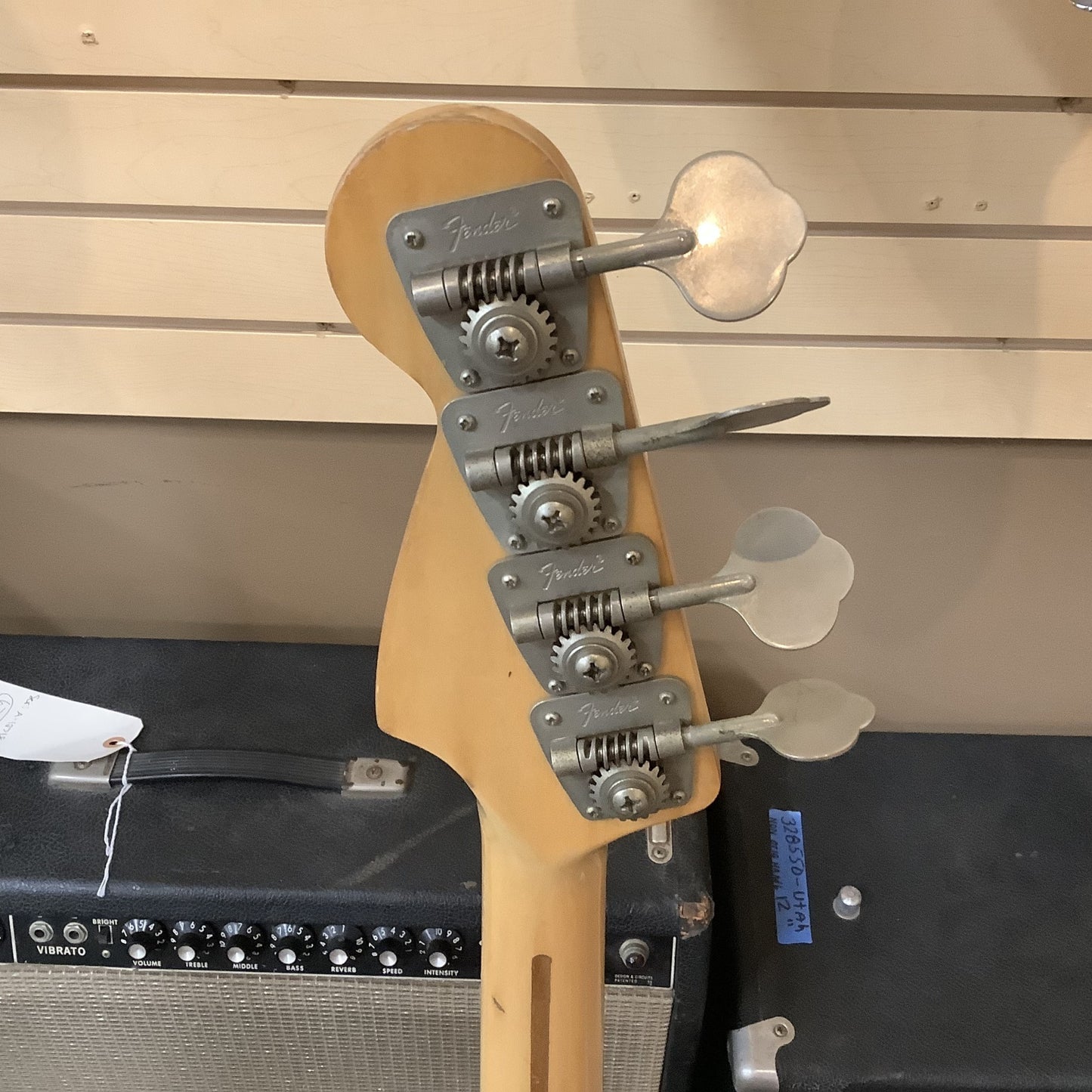 1975 Fender Precision Bass, Natural