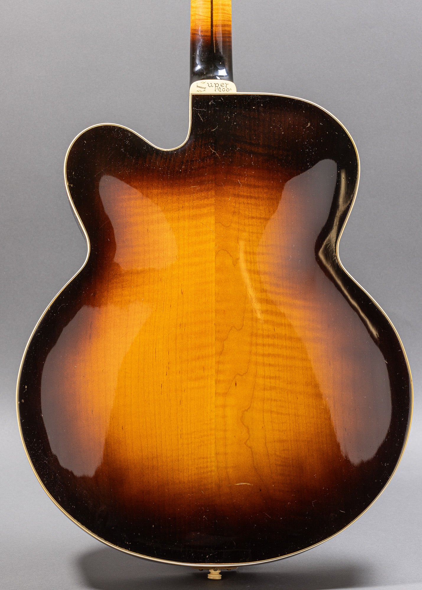 1942 Gibson Super 400 Premier Cutaway Sunburst