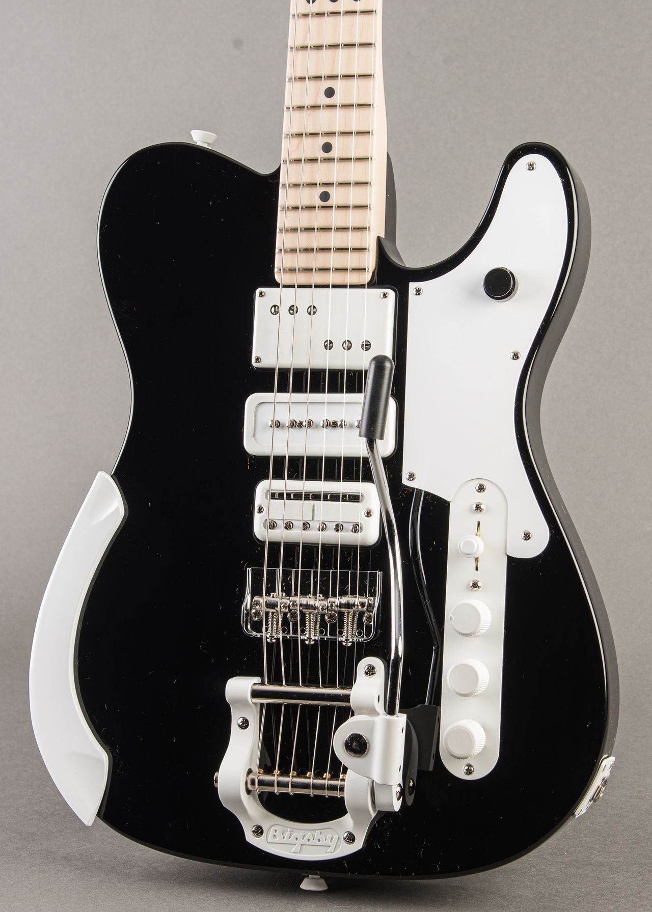 Fender Jack White Triplecaster 2025, Black and White Ebony