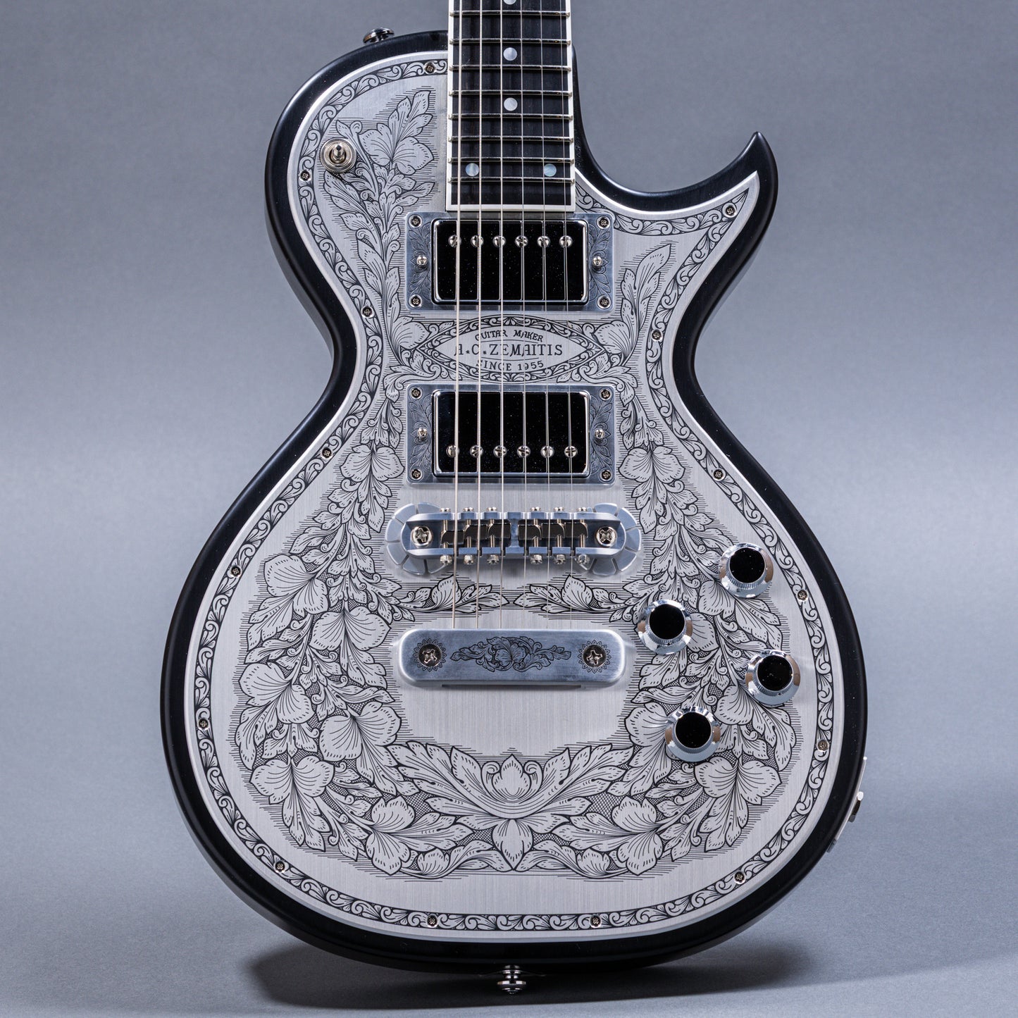 Zemaitis AC 24 Black