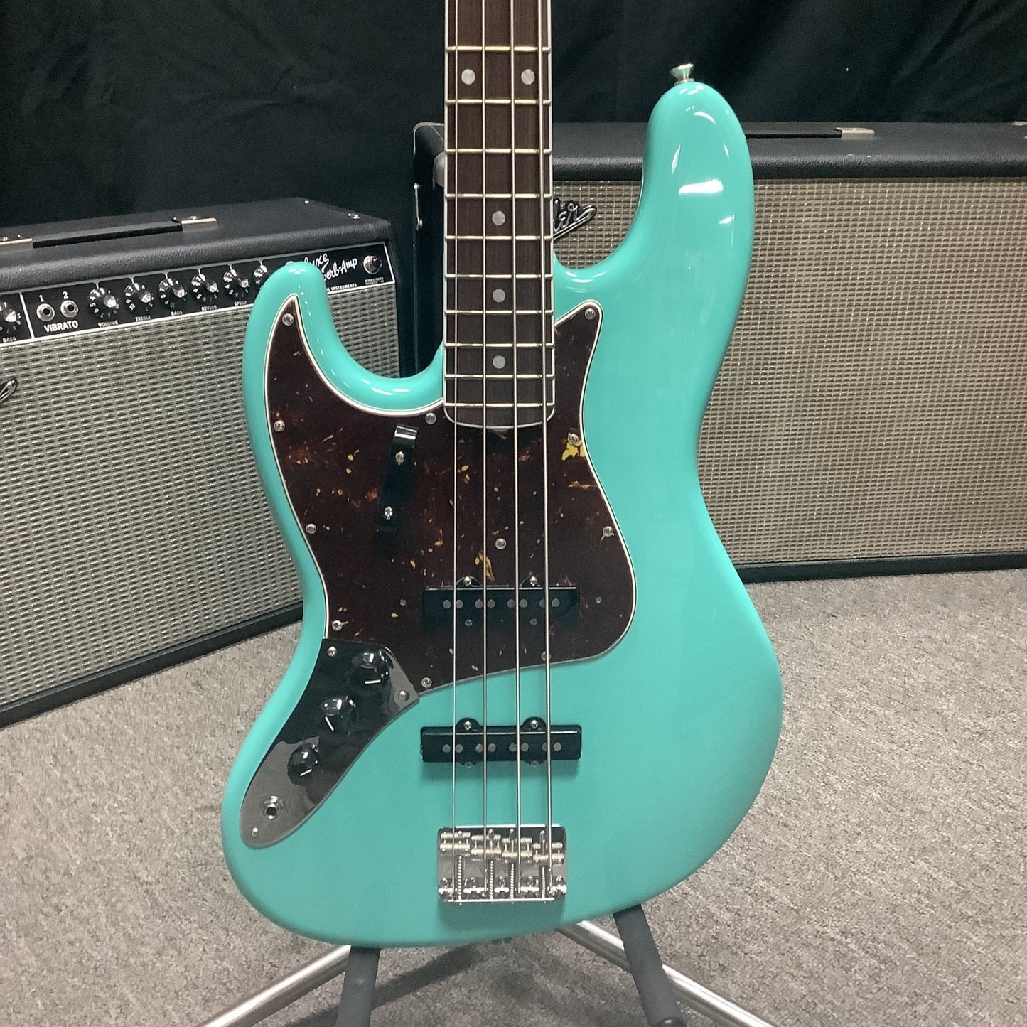 2023 Fender American Vintage II 1966 Jazz Bass Seafoam Green