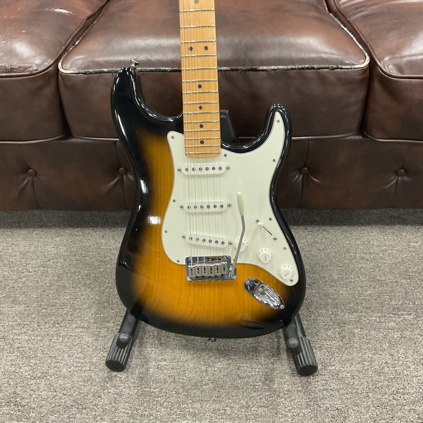 2004 Fender Stratocaster 50th Anniversary Sunburst