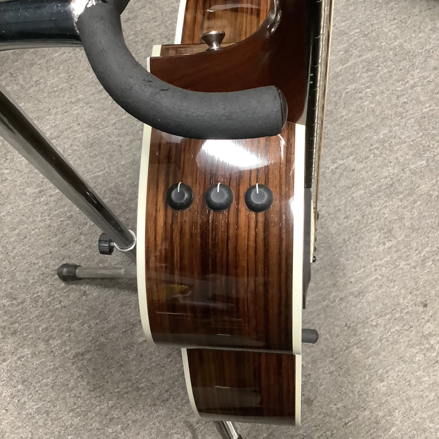 2011 Taylor 214CE-DLX