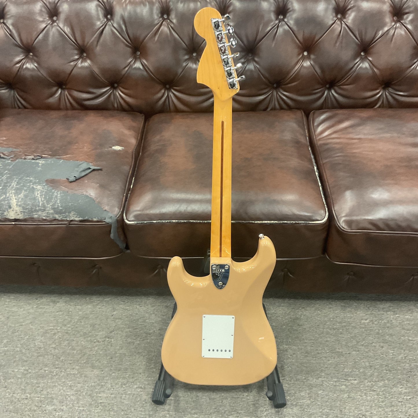 Used Fender Stratocaster Sahara Toupe Made In Japan