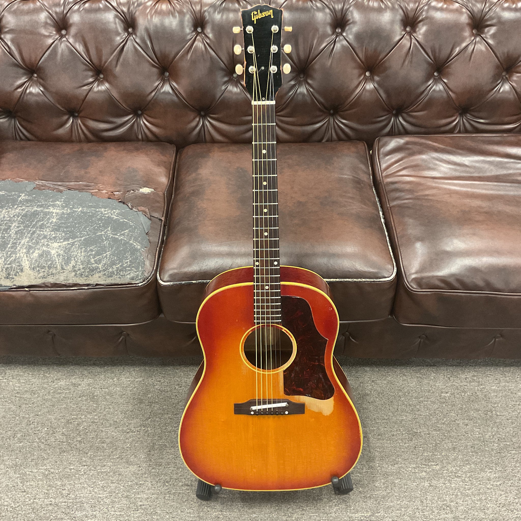 1962 Gibson J-45 ADJ Cherry Sunburst – Norman's Rare Guitars