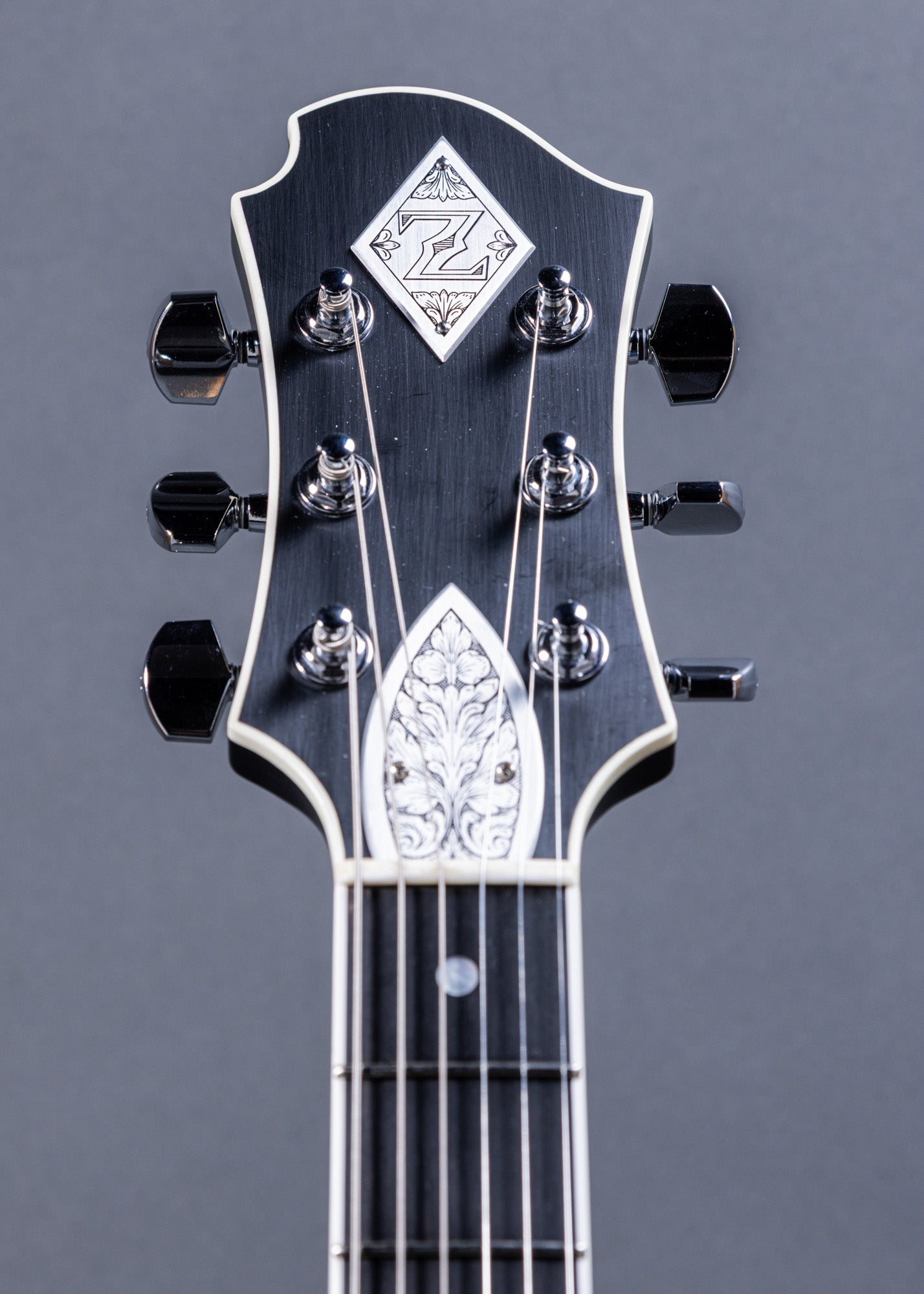 Zemaitis AC 24 Black