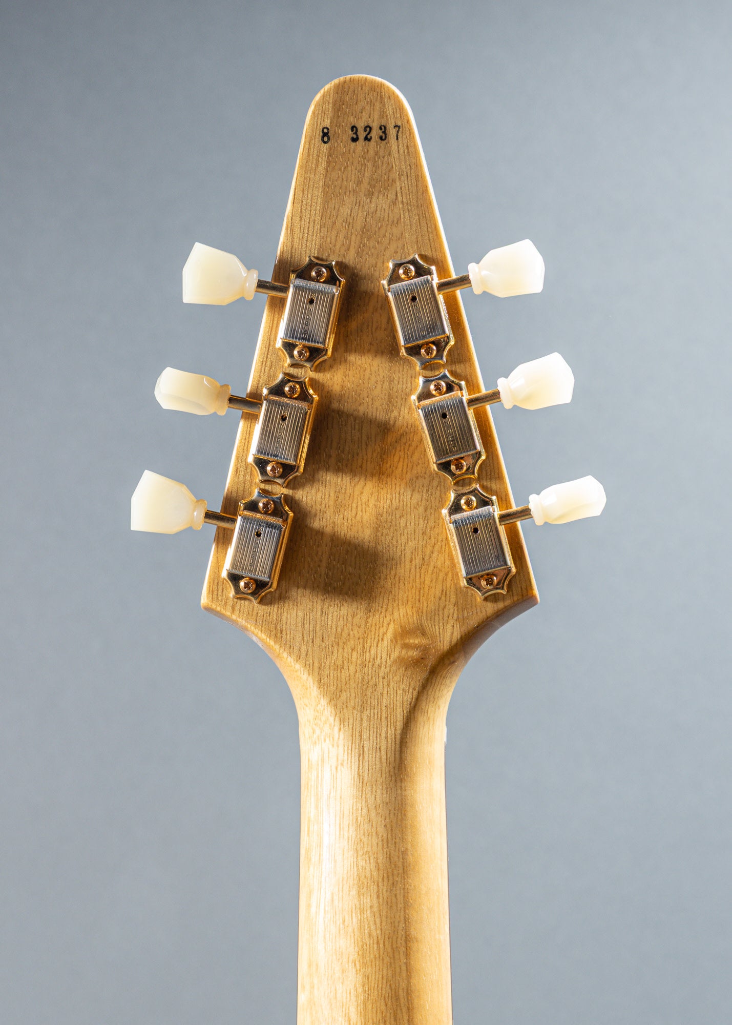 2023 Gibson 1958 Korina Flying V Reissue (White Pickguard) Natural