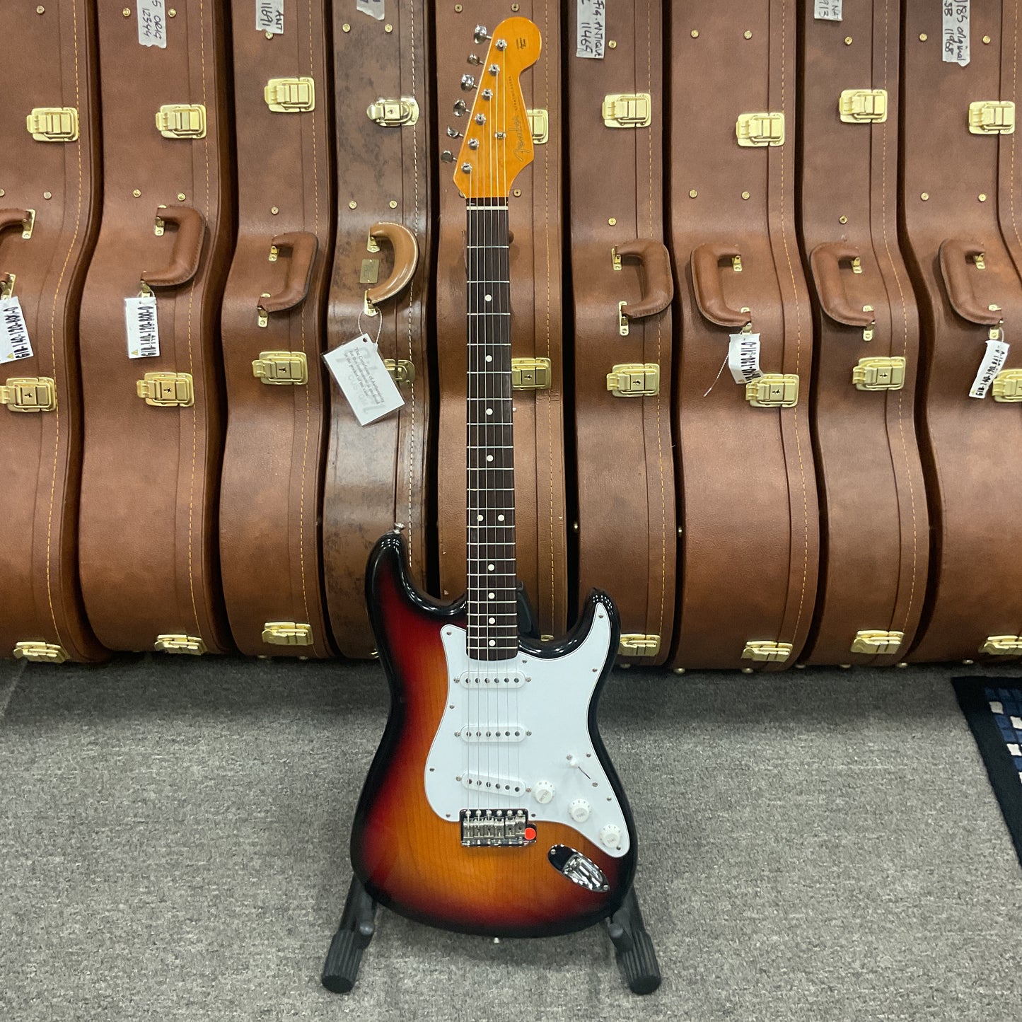 1997 Fender Stratocaster 3 Tone Sunburst