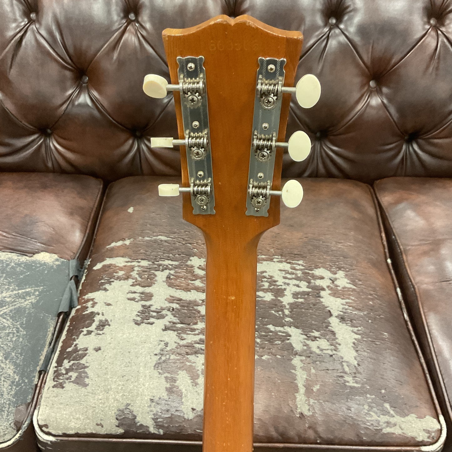 1968-69 Gibson LG-0 Natural Mahogany Acoustic