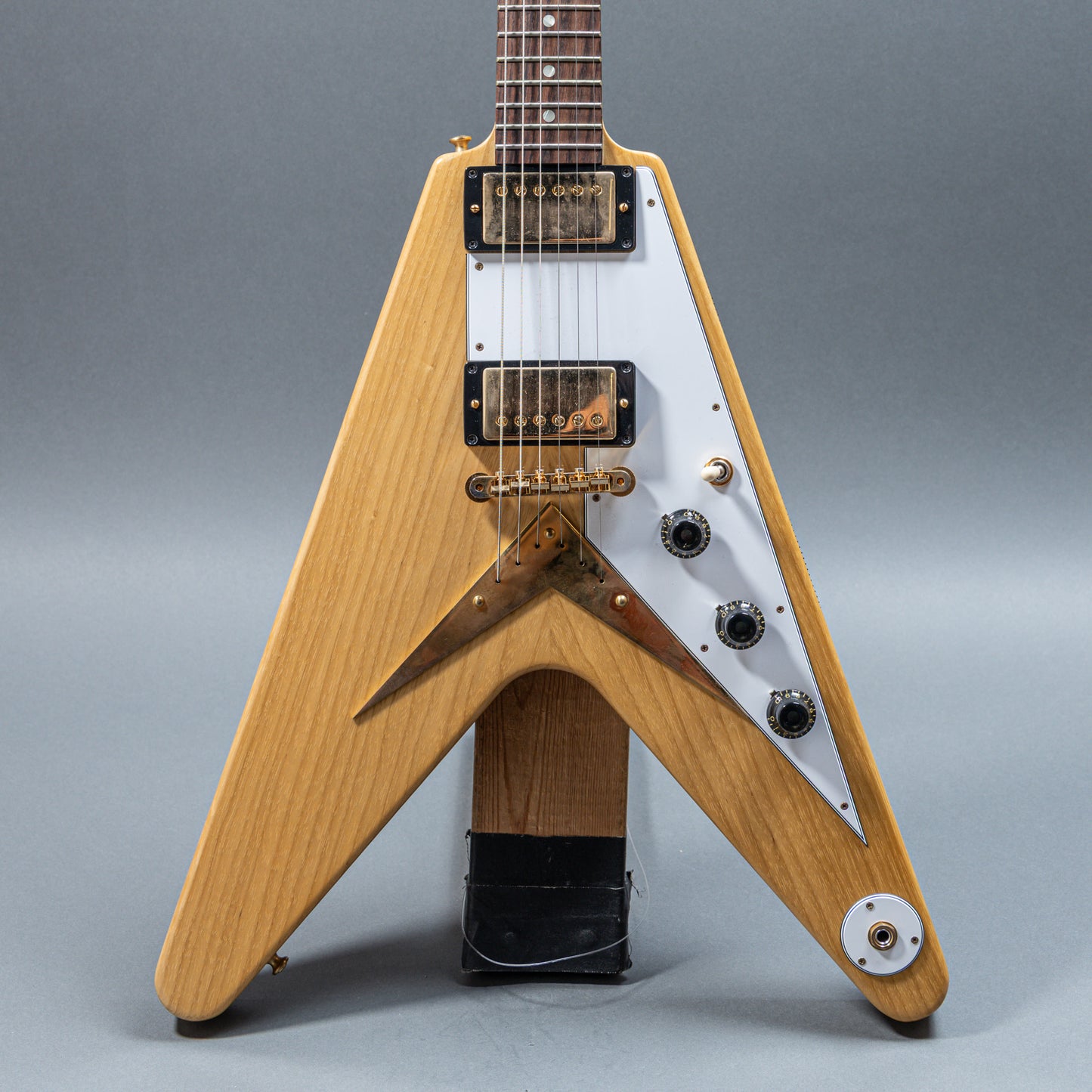 2023 Gibson 1958 Korina Flying V Reissue (White Pickguard) Natural