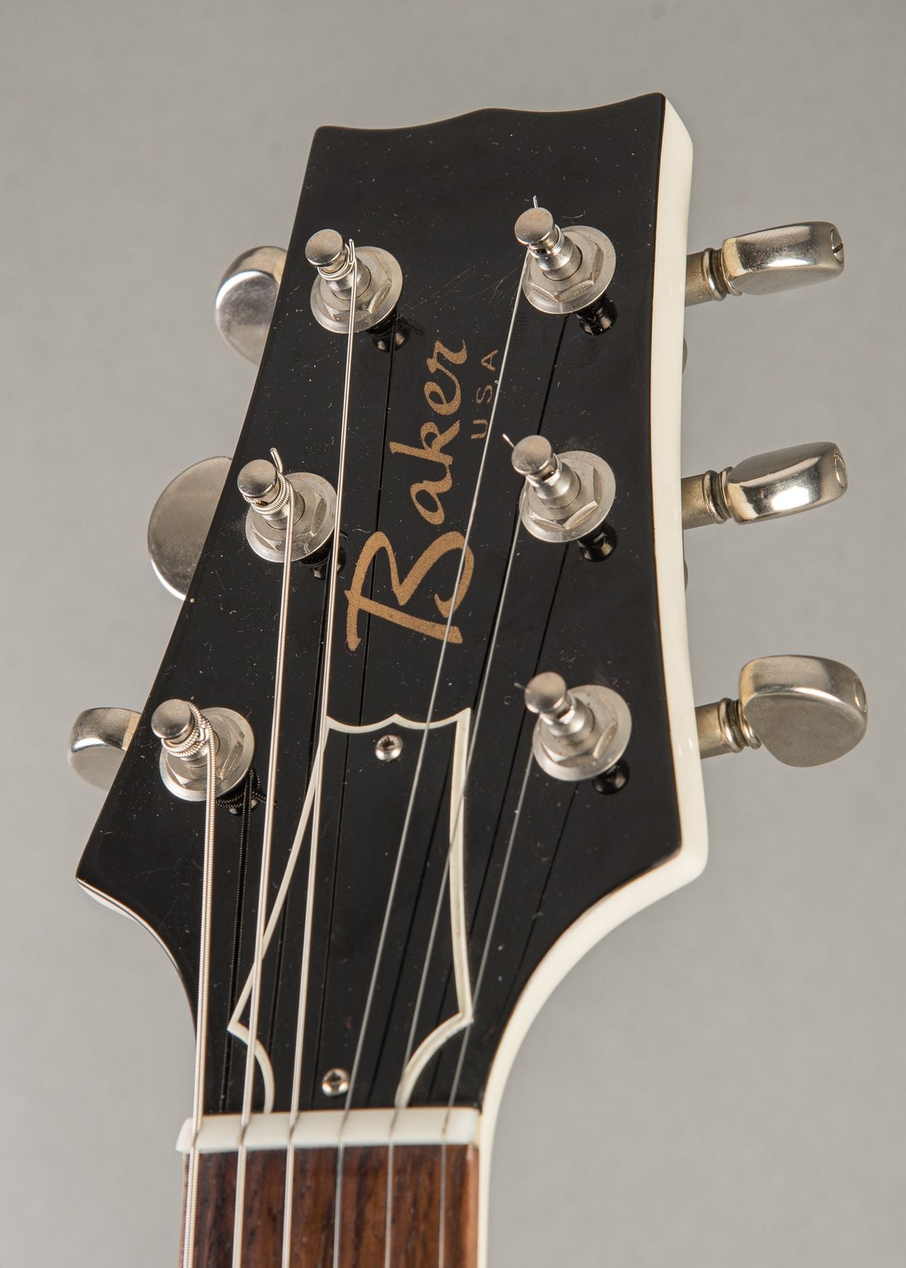 Baker B1 2000s, White